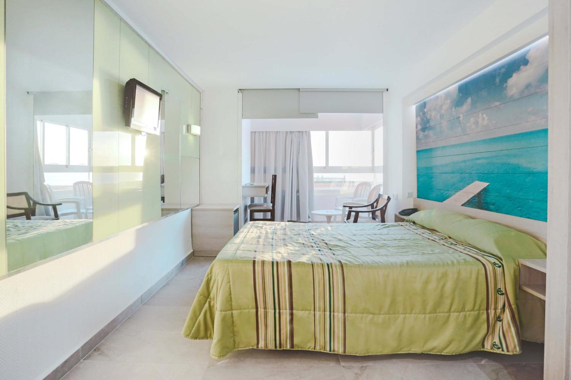 Benikaktus Hotel 3*